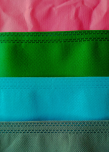 cores de sacola de tecido nao tecido Zurc Etiquetas